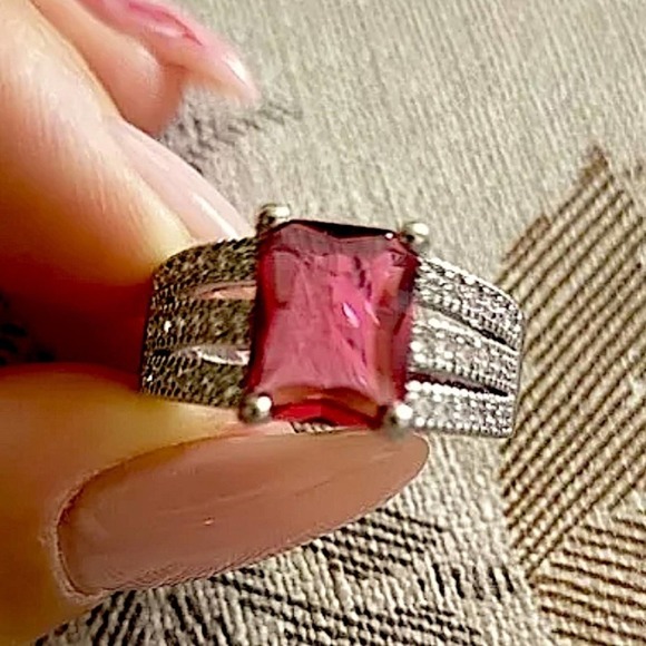 Sterling Silver Cubic Zircon Ruby Hollow Out Ring - Picture 7 of 9